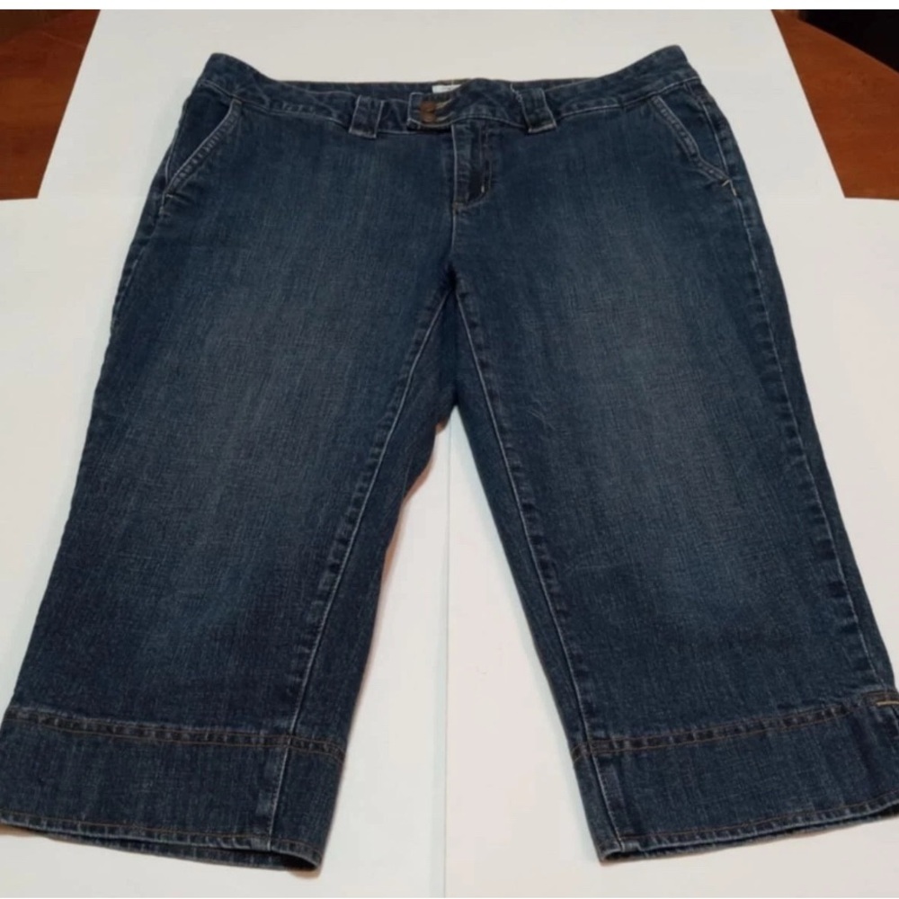 Liz Claiborne Blue Cropped Ankle Jeans